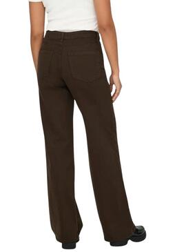 Pantaloni in denim Only Madison marrone per donna.