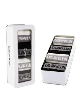 Confezione di calze Calvin Klein Jeans Giftbox bianche e nere per uomo.