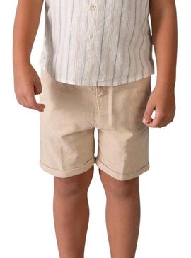 Pantaloni corti in lino color mocca.