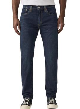 Pantaloni in jeans Levis 502 taper scuro per uomo.