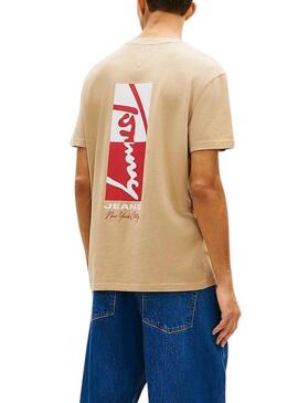 Maglietta Tommy Jeans Sign Block tostato per uomo