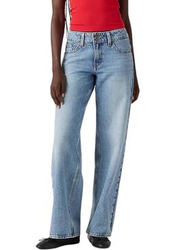 Pantaloni di jeans Levis Superlow Loose blu chiaro per donna