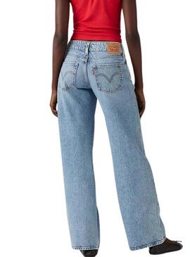 Pantaloni di jeans Levis Superlow Loose blu chiaro per donna
