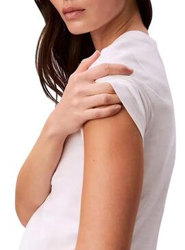 Maglietta Calvin Klein Jeans cropped bianca da donna.