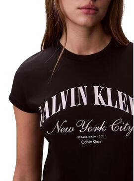 Maglietta Calvin Klein Jeans Graphic Logo nera per donna