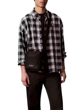 Tracolla Calvin Klein Jeans Bold Reporter nera per uomo