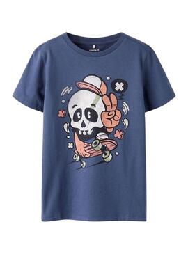 Maglietta Name It con stampa di teschio skate blu per bambino.