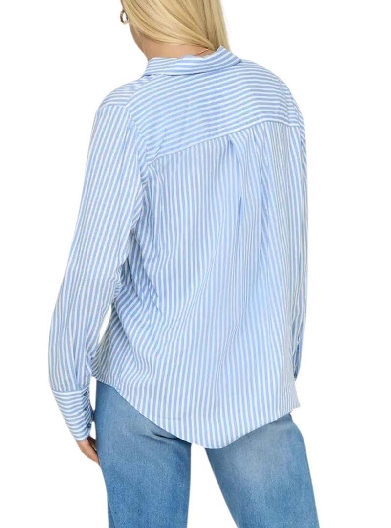 Camicia Only Berit blu e bianca per donna.