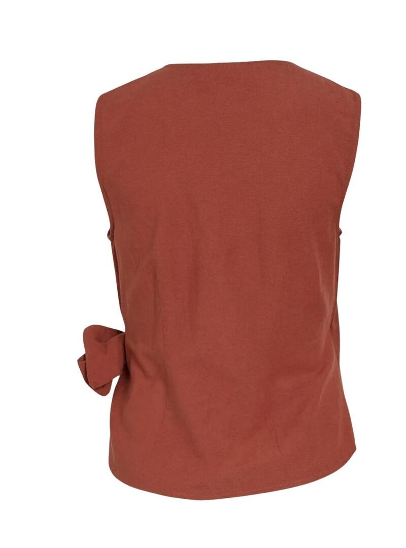 Cima Villa Prisilla, tegola per donna.