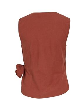 Cima Villa Prisilla, tegola per donna.