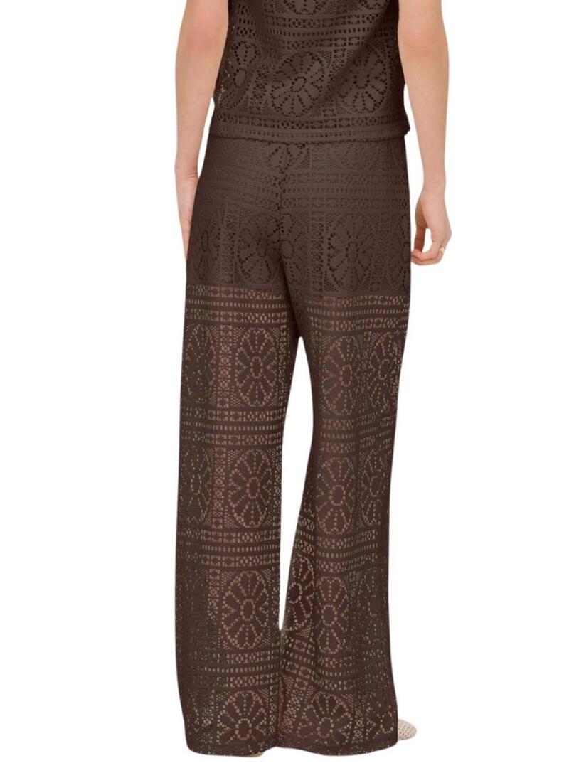 Pantaloni Only Llian Lace marrone per donna.