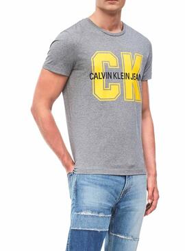 T-Shirt Calvin Klein Varsity CK Grigio Per Uomo
